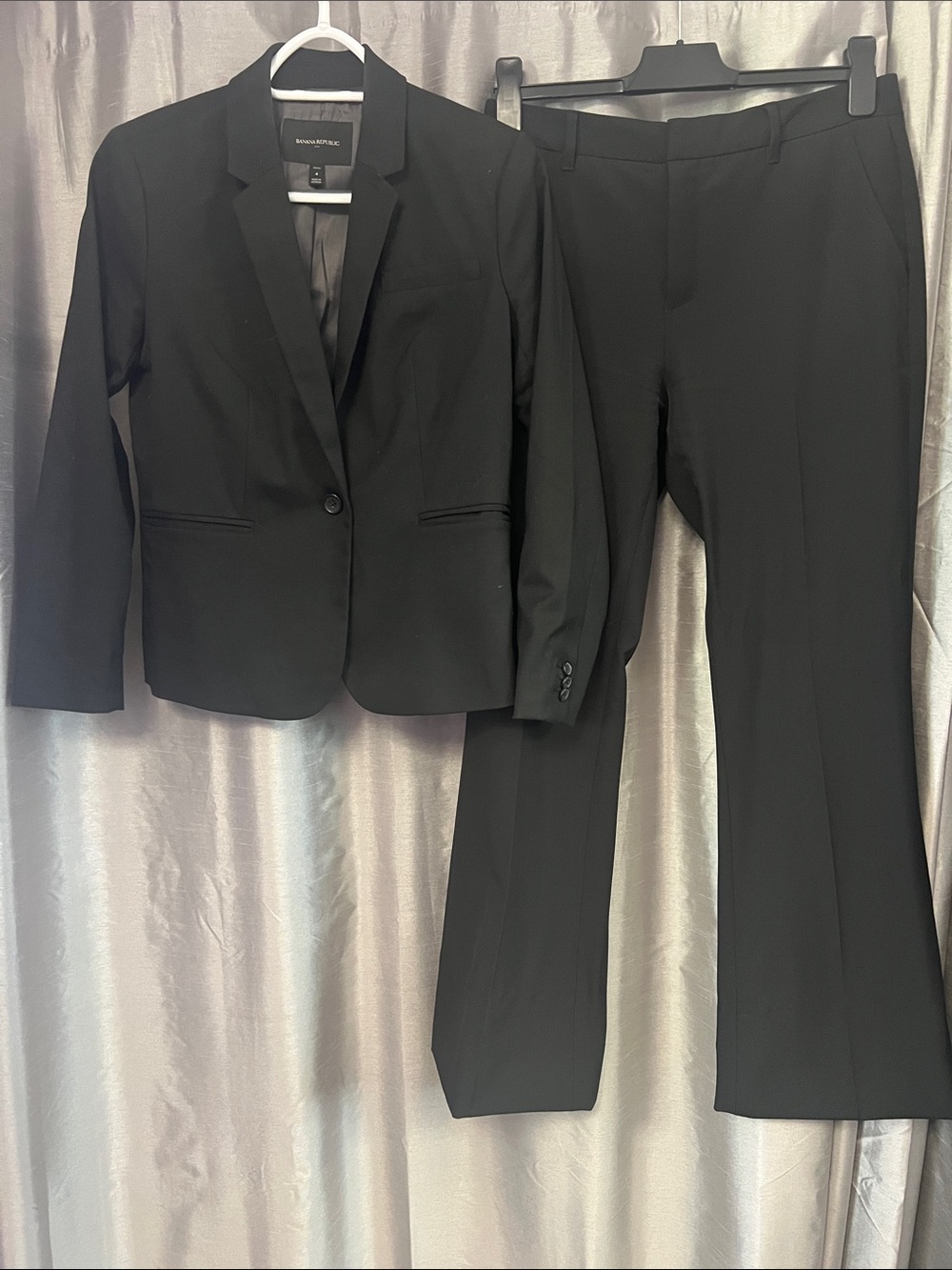 Banana Republic Pant Suit (Black)